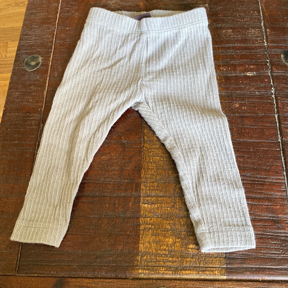 Tea gray leggings- 3-6 month baby girl.